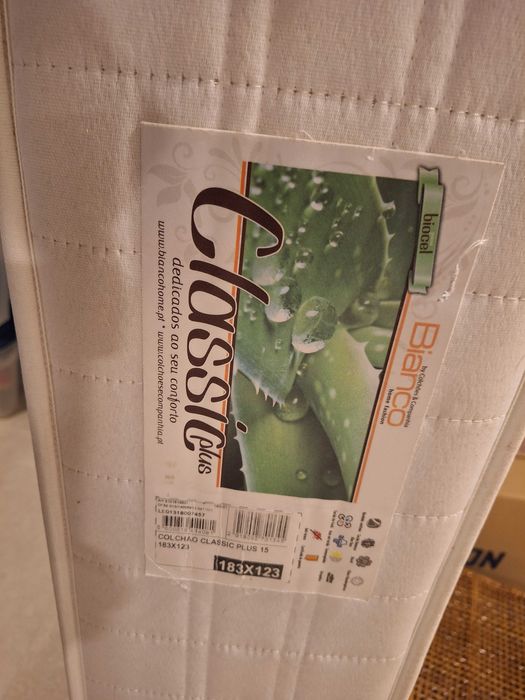 Colchao de cama e meia