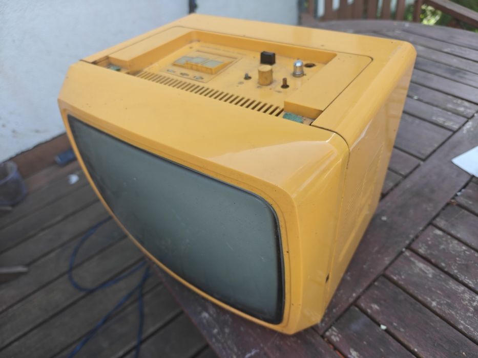 Telewizor retro UNITRA Vela 203