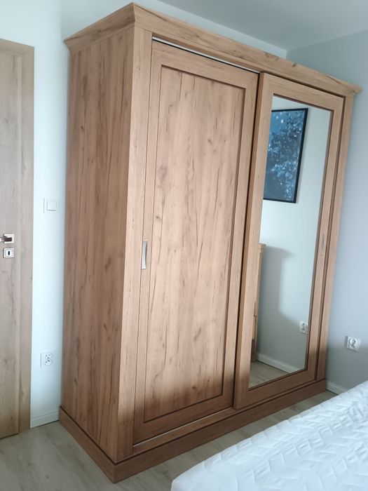 Zestaw mebli szafa lozko komoda