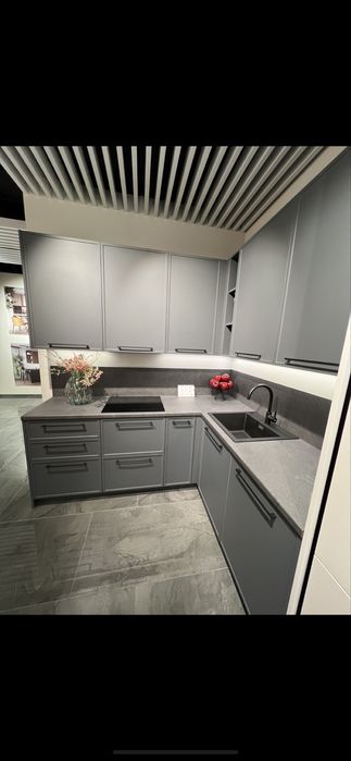 Кухні на замовлення