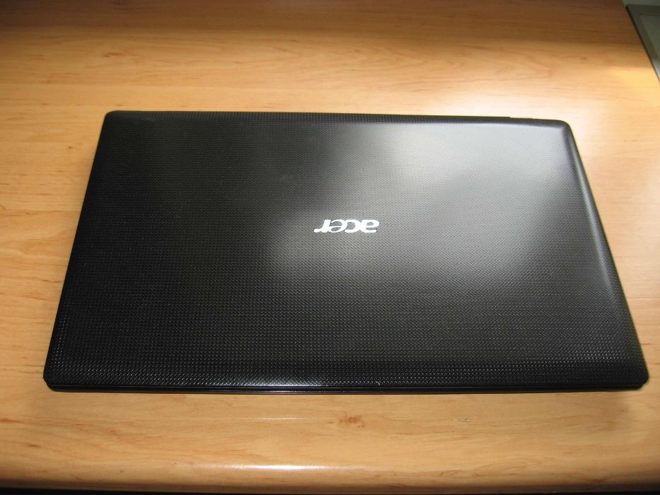 NOWY ! laptop Acer i7 8x2,4ghz do gier