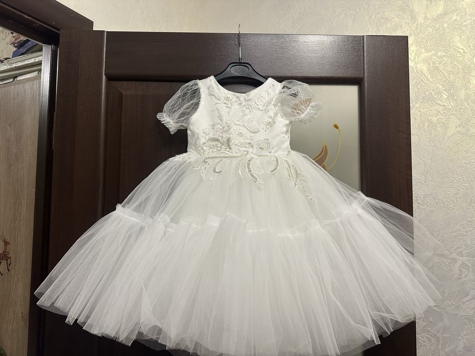 Сукня біла білосніжна 2-4р плаття платье сукенка сніжинка королева