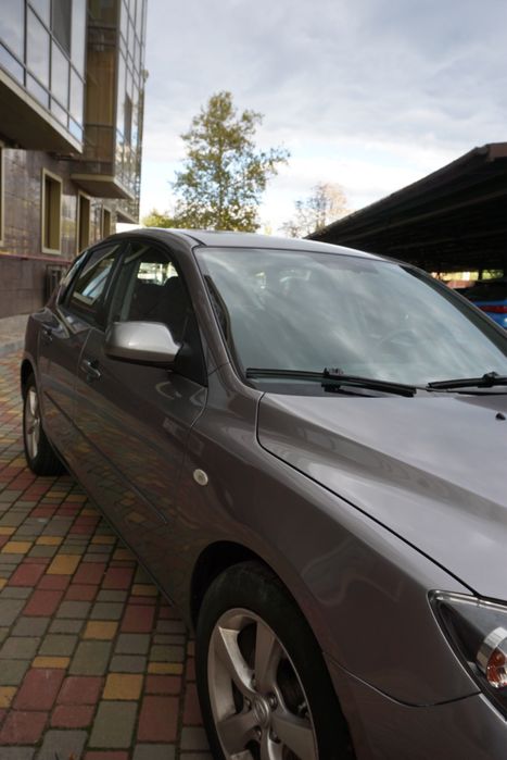 Авто Mazda 3/хетчбек