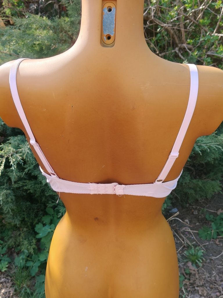 Biustonosz damski rozmiar 75A