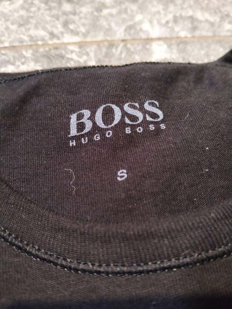 T-shirt Hugo Boss preta