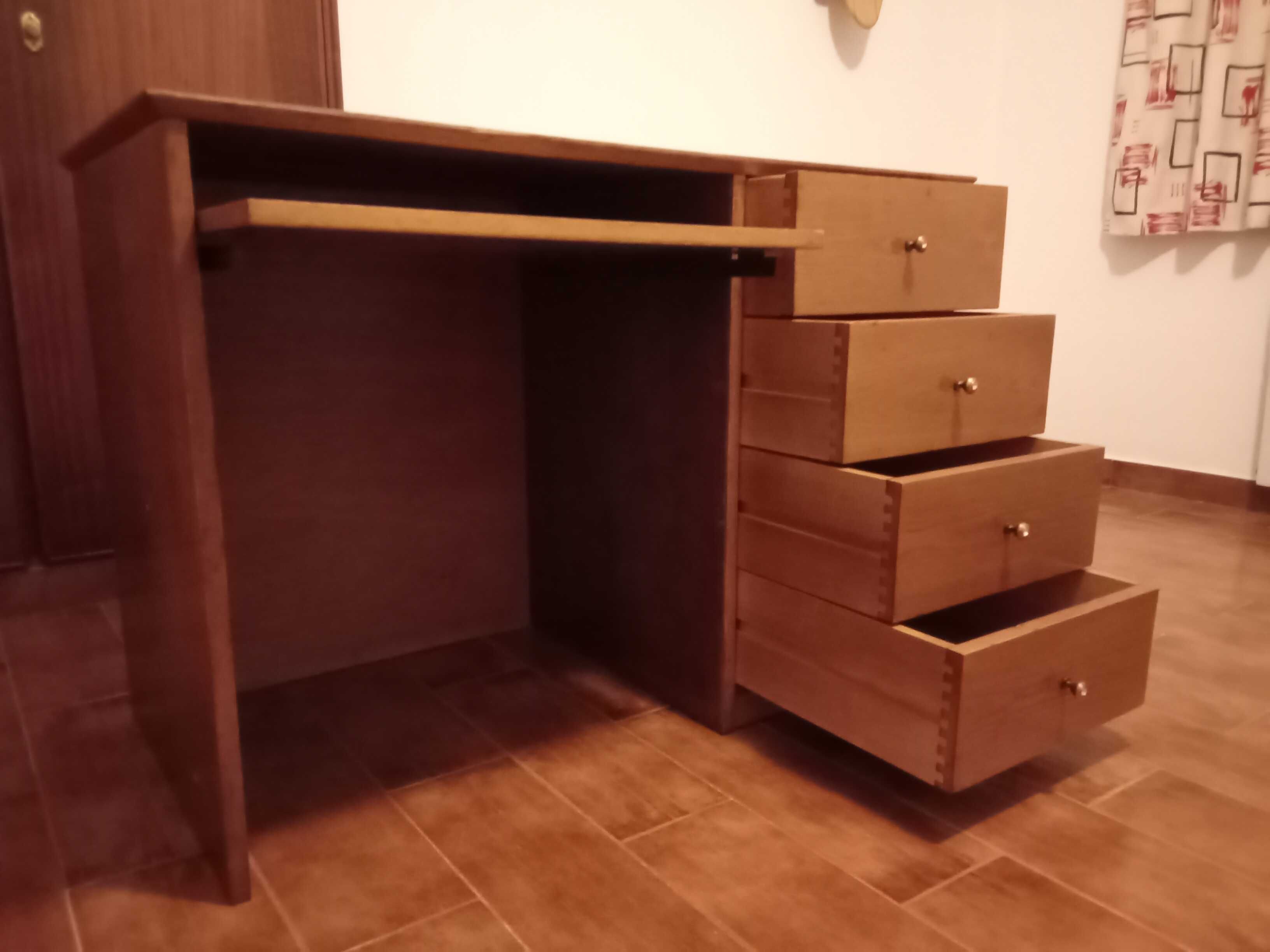 Mesa de escritório/quarto