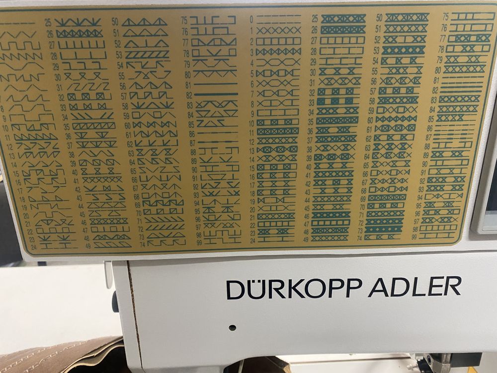 Durkopp Adler 204 automat do ozdobnych szwów 100 programów
