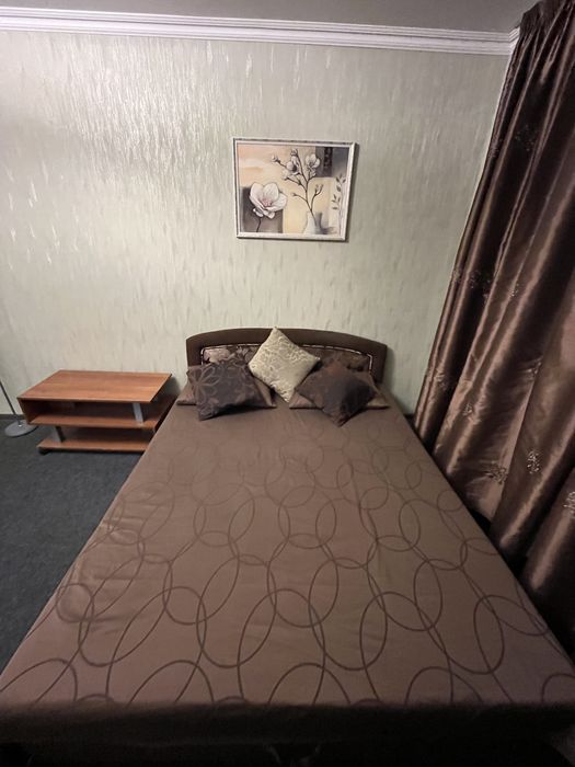 Сдам 1 к кв.-ру.на Космосе  по ул.Сытова  тц,,Варус,,