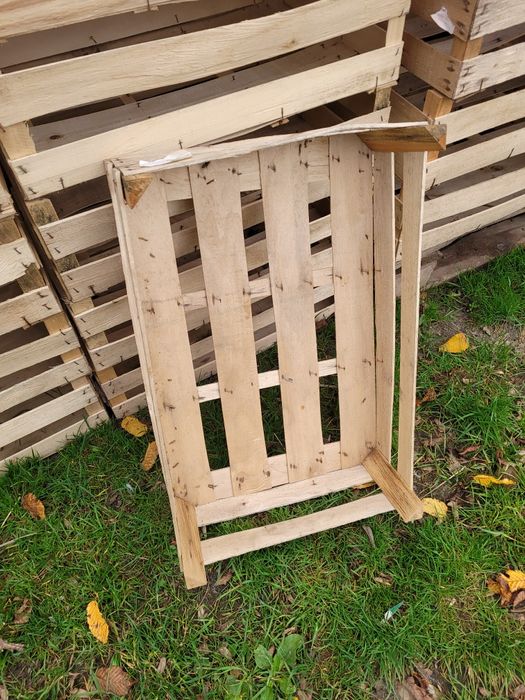 Łuszczki, skrzynki drewniane