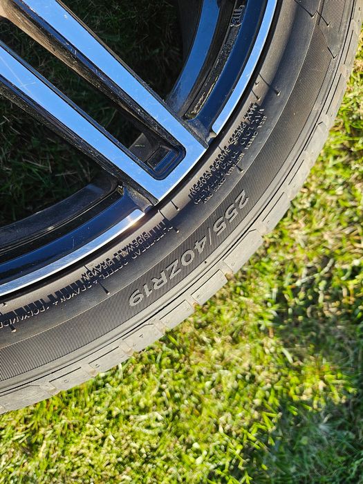 Komplet felg aluminiowych 19x8.5J ET42 YA1017 Hankook 245/45ZR19 Audi