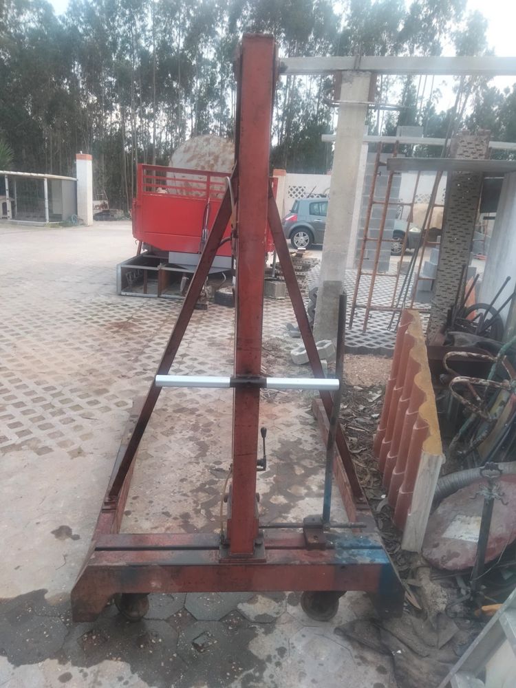 Grua de oficina extensivel