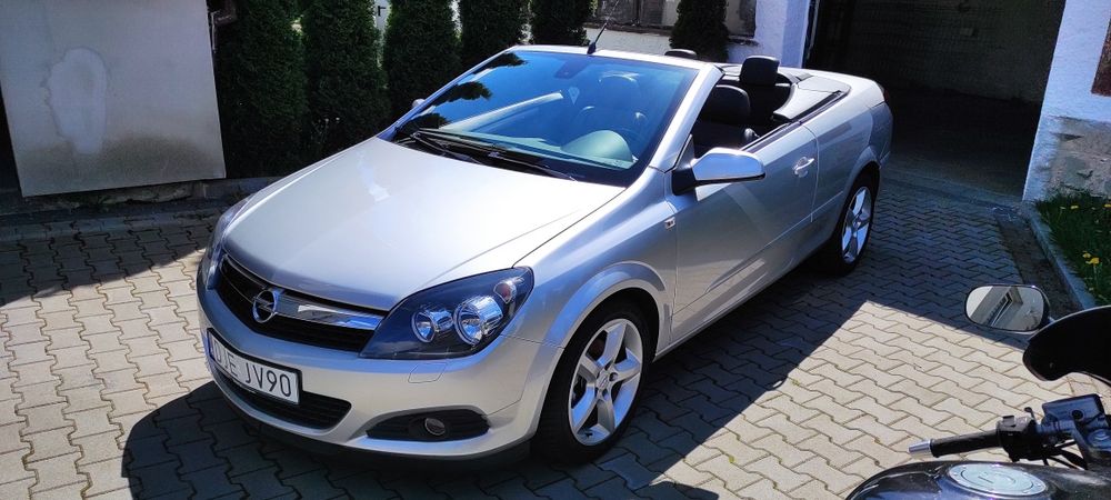 Opel Astra H Twin Top Cabrio doinwestowany