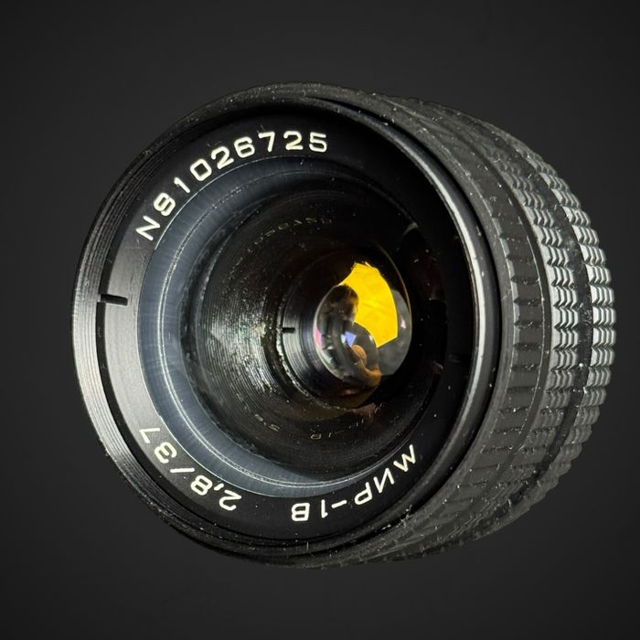 Obiektyw Mir-1B 37mm f/2.8 M42 – radziecki klasyk z etui B51/090704