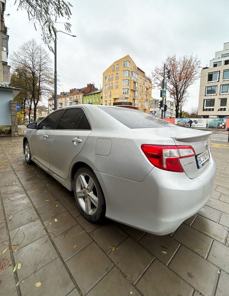 Toyota Camry SE 2013р