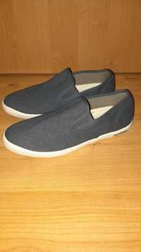 Tenisówki trampki  r.40  Baja Slip On SEAVEES r.9