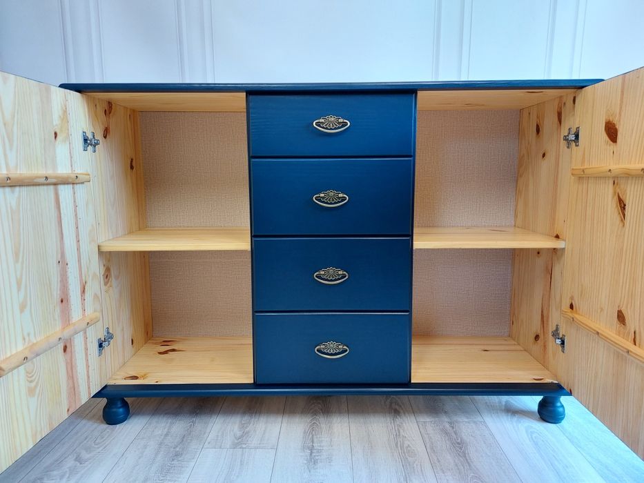 Odnowiona drewniana granatowa komoda / szafka RTV