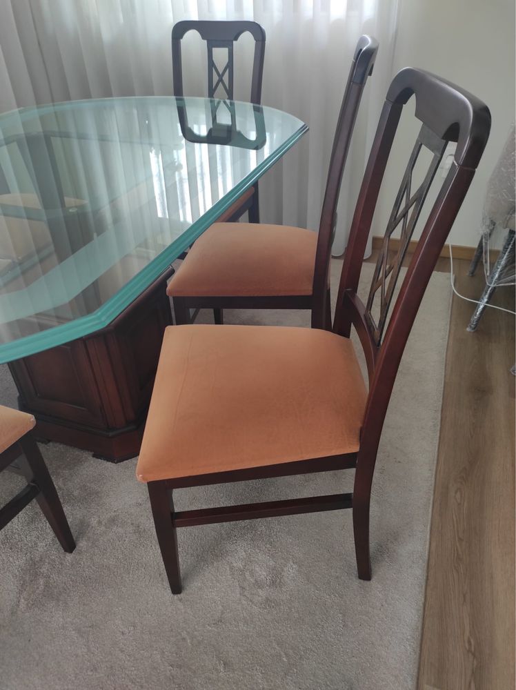 Mesa + Cadeiras (Opção de Compra Separada)
