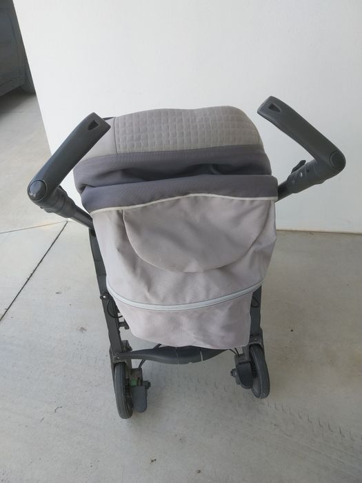 Carrinho de bebé chicco