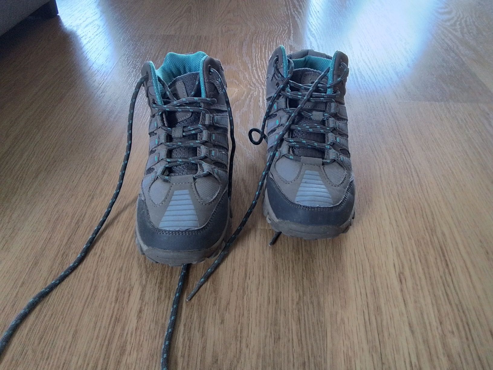 Botas de caminhada criança