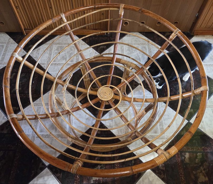 Okrągły fotel rattanowy z materacem, krzesło ogrodowe, super stan