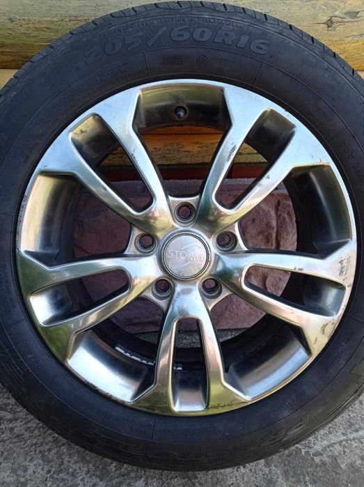 Літня резина Debica з пробігом до 2 тис км з дисками