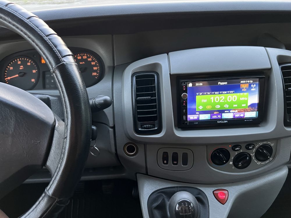 Opel Vivaro Long пассажир 6 мест , категория ..В..