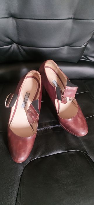 Туфлі Prada milano