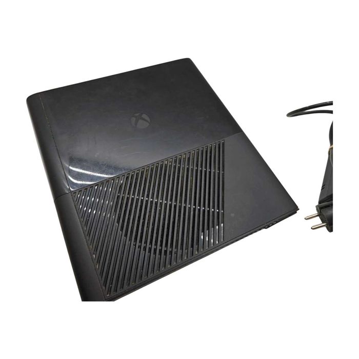 Konsola XBOX 360 E 320GB - zestaw - 1x pad - 7 GIER - Prison Break