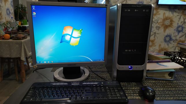 Компьютер в комплекте с монитором