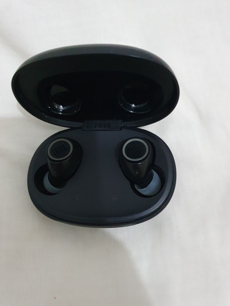 JBL Free II True Wireless In-Ear Headphones.