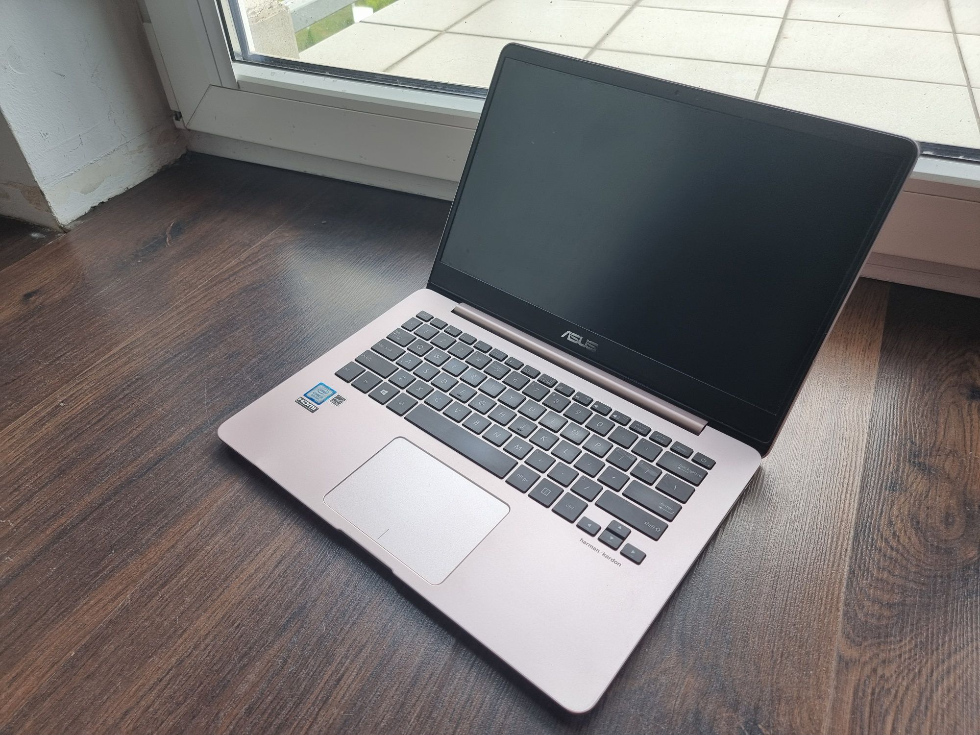 Laptop notebook asus zenbook UX430U intel i5 8 gen windows