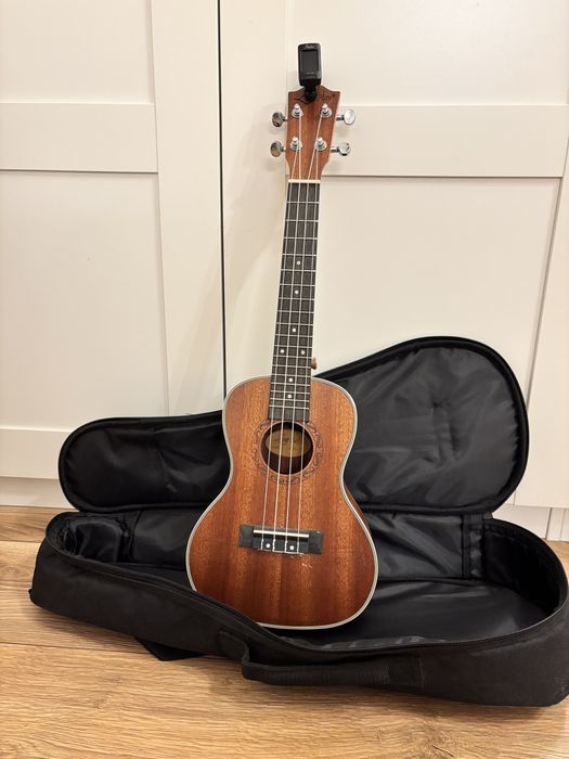 Ukulele segovia SE-20C NT mahogany instrument ever play