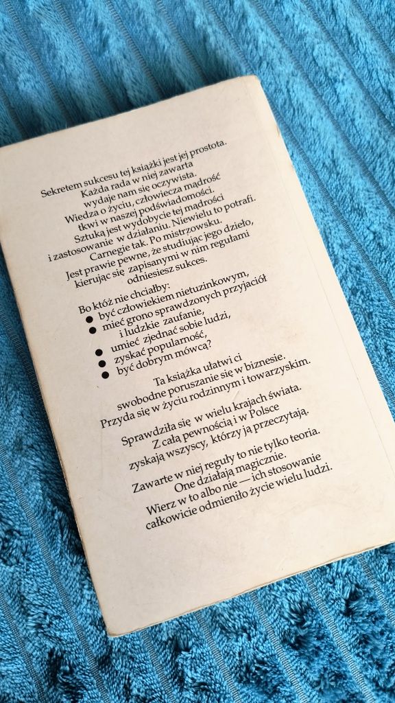 Jak zdobyć przyjaciół i zjednać sobie ludzi Dale Carnegie