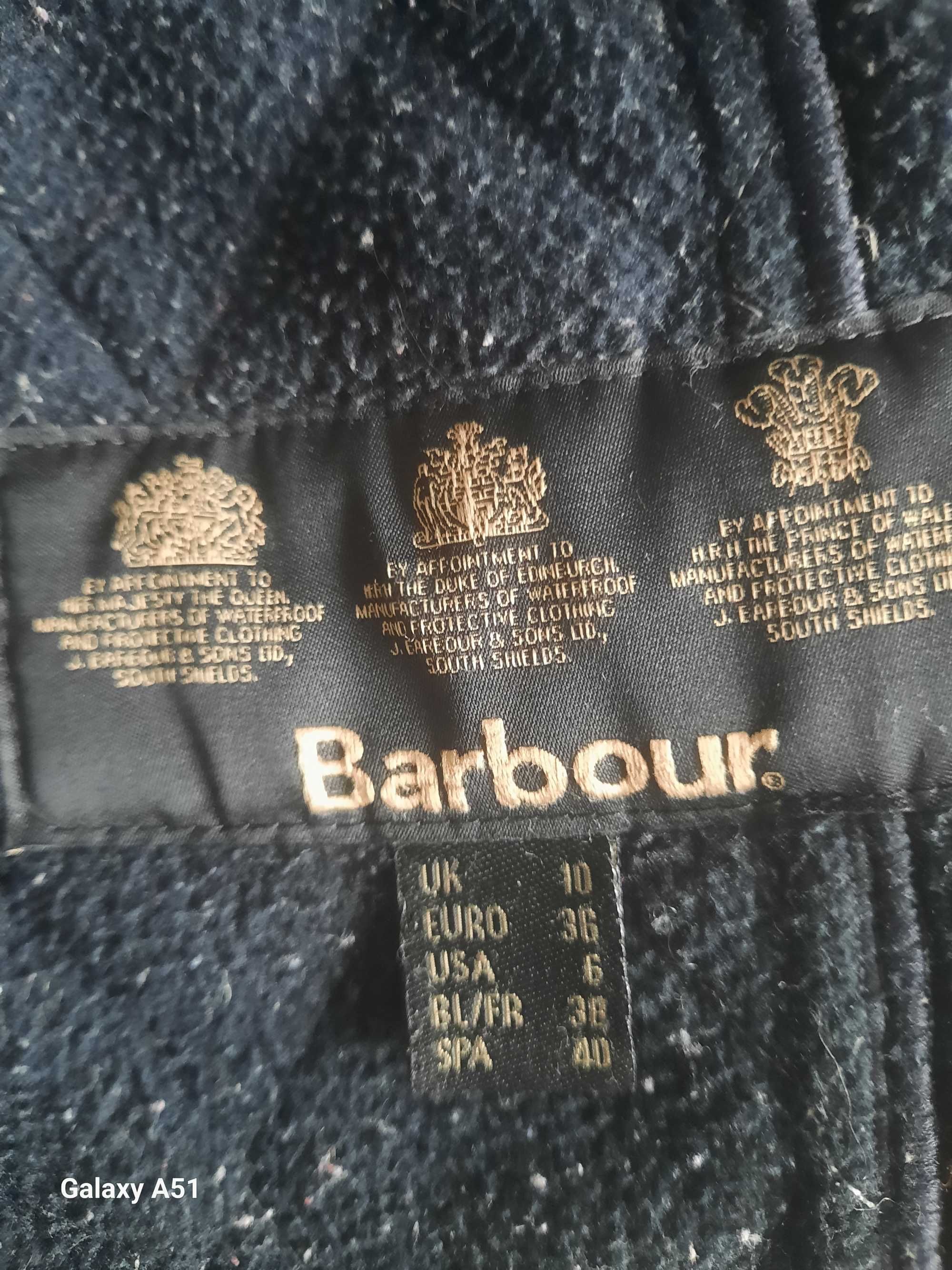 Куртка фірми Barbour