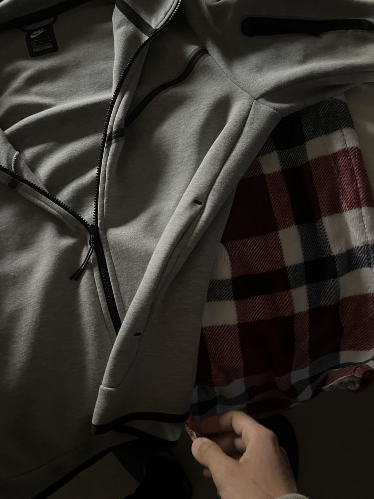 Casaco cinzento nike tech
