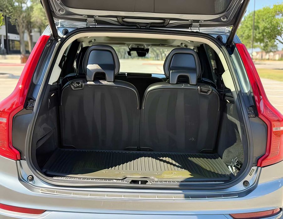 Volvo XC90      2016