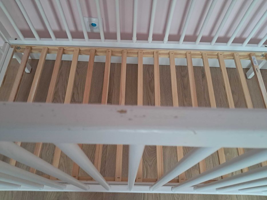 Łożeczko  dziecięce białe