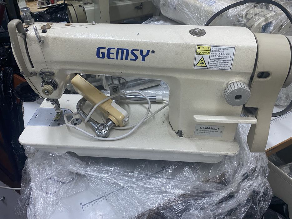 Промышленная швейная машинка на 220 В , gemsy