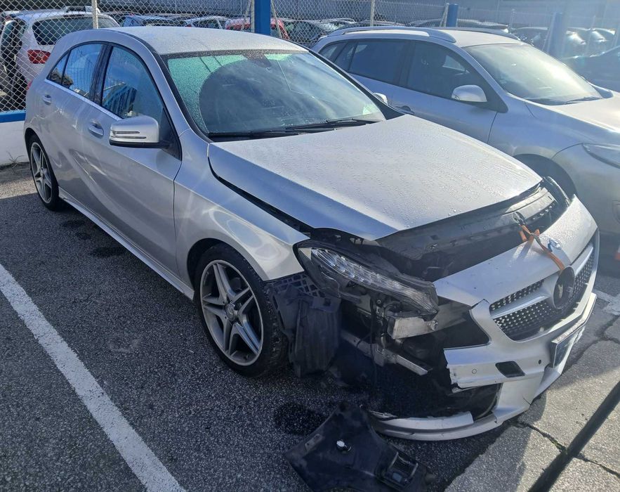 Mercedes-Benz Classe A 180CDi, 2015 - SALVADO