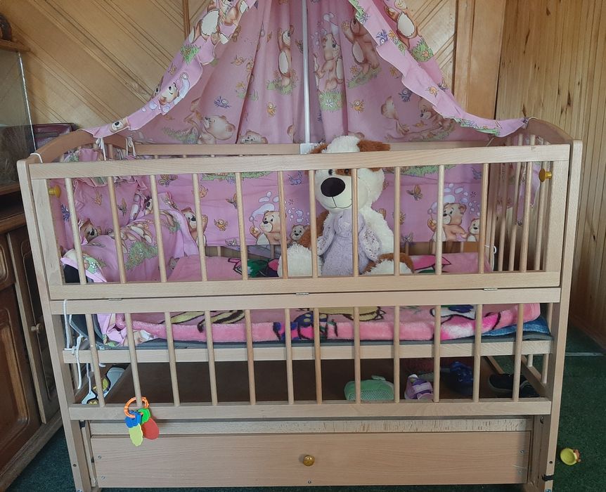 Кроватка-маятник