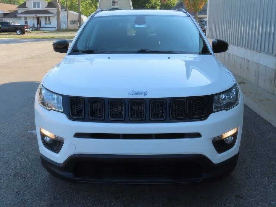 Jeep Compass Latitude      2018