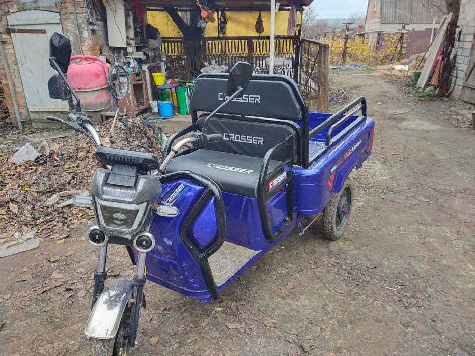 Єлектротрицикл,електроскутер, элетротранспорт грузов Crosser Cargo 12