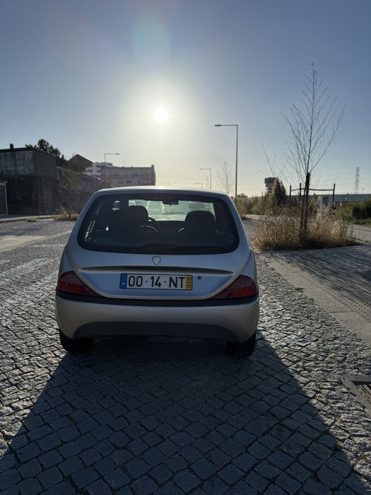 Lancia Y gasolina