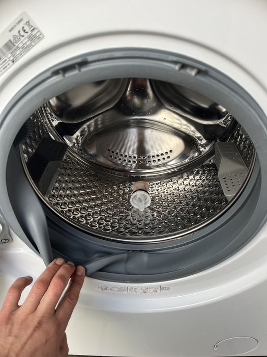 Пральна машина AEG TR2190 на 9 кг. Стан ідеальний