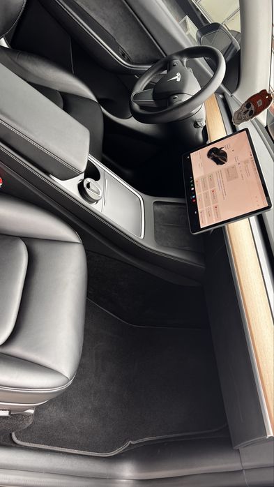 Tesla Model Y 2021год