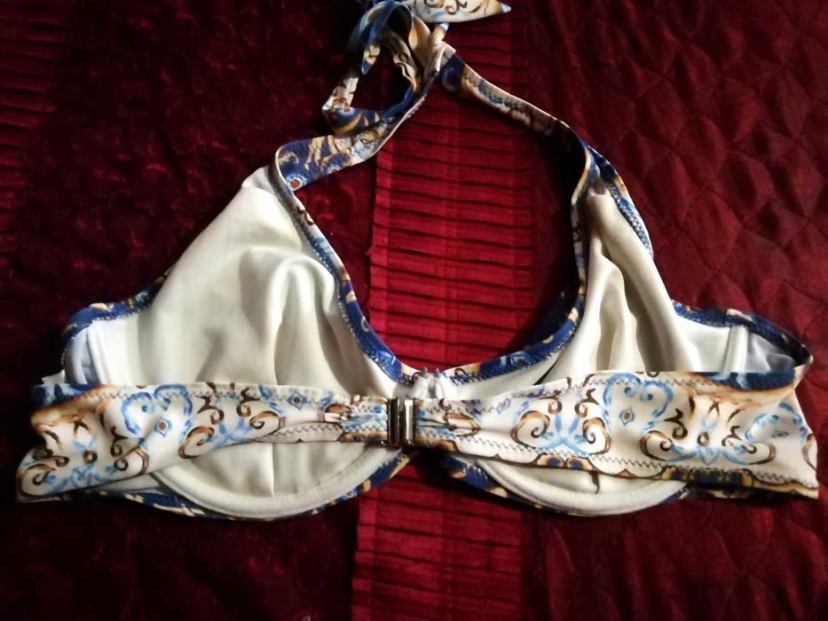 Бюстгалтер от купальника