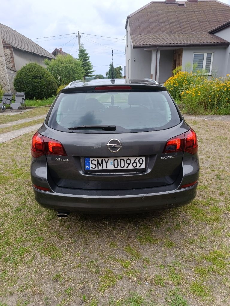 Opel Astra COSMO 2012r. Bezwypadkowy,  bi-xenon, stan bdb
