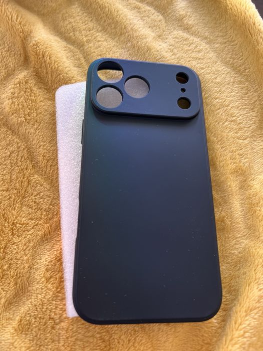 Etui czarne iphone 17 pro max sylikonowe pokrowiec