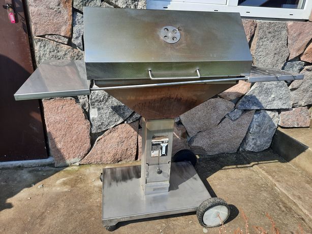 Używany grill na węgiel