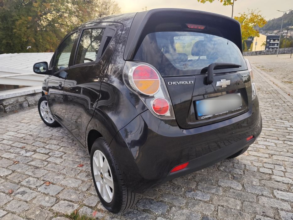 Vendo Chevrolet Spark 1.0 LS
Carro super económico e versátil. 
Em b